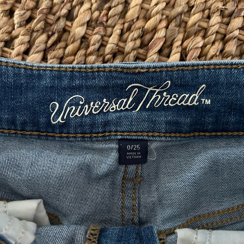 Universal Thread Ripped Jean Shorts - Picture 3 of 3